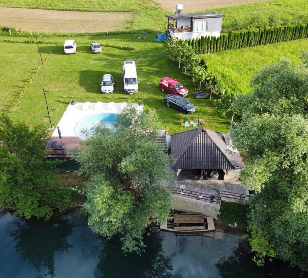 Appartement Odmaraliste Harfe à Bihać Extérieur photo